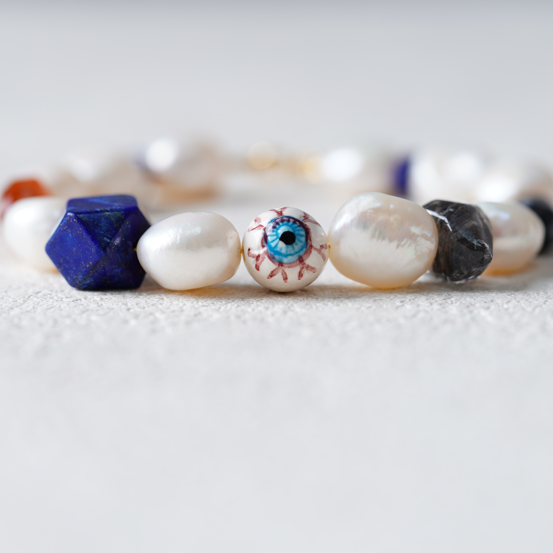 Irregular Pearl & Phantom Bracelet